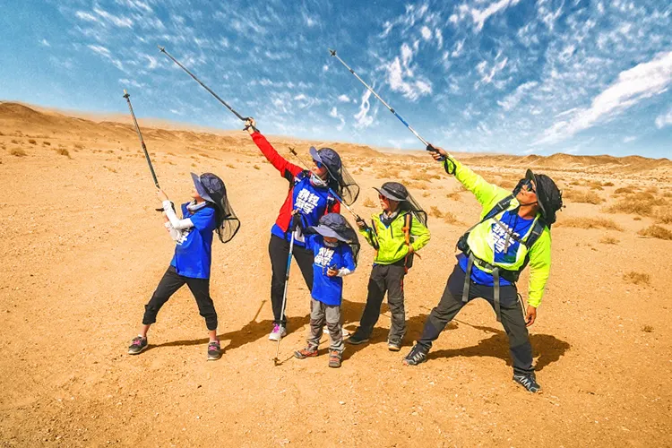 敦煌戈壁徒步：領(lǐng)袖少年戈壁成長(zhǎng)營(yíng)三天兩夜88公里
